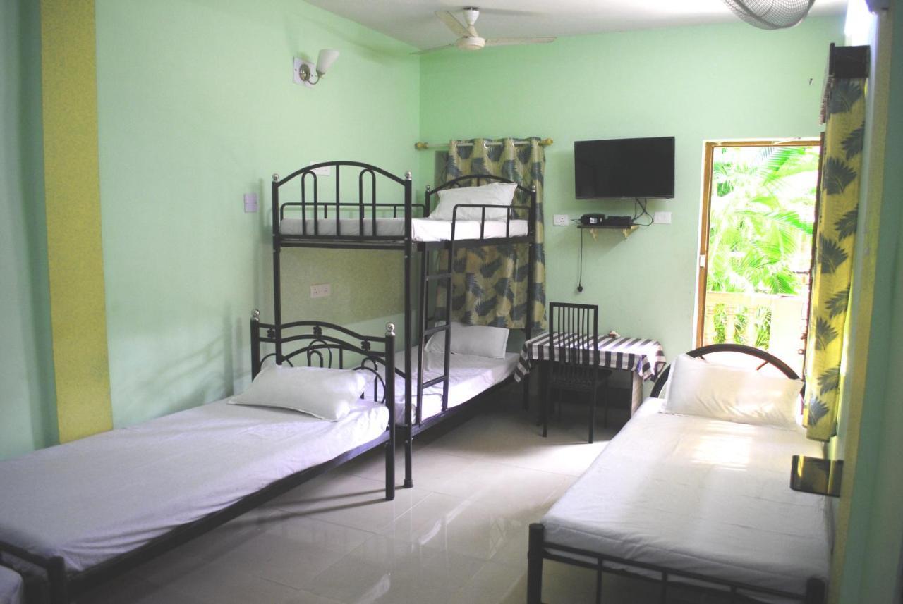 Joe And Marietta's Calangute
