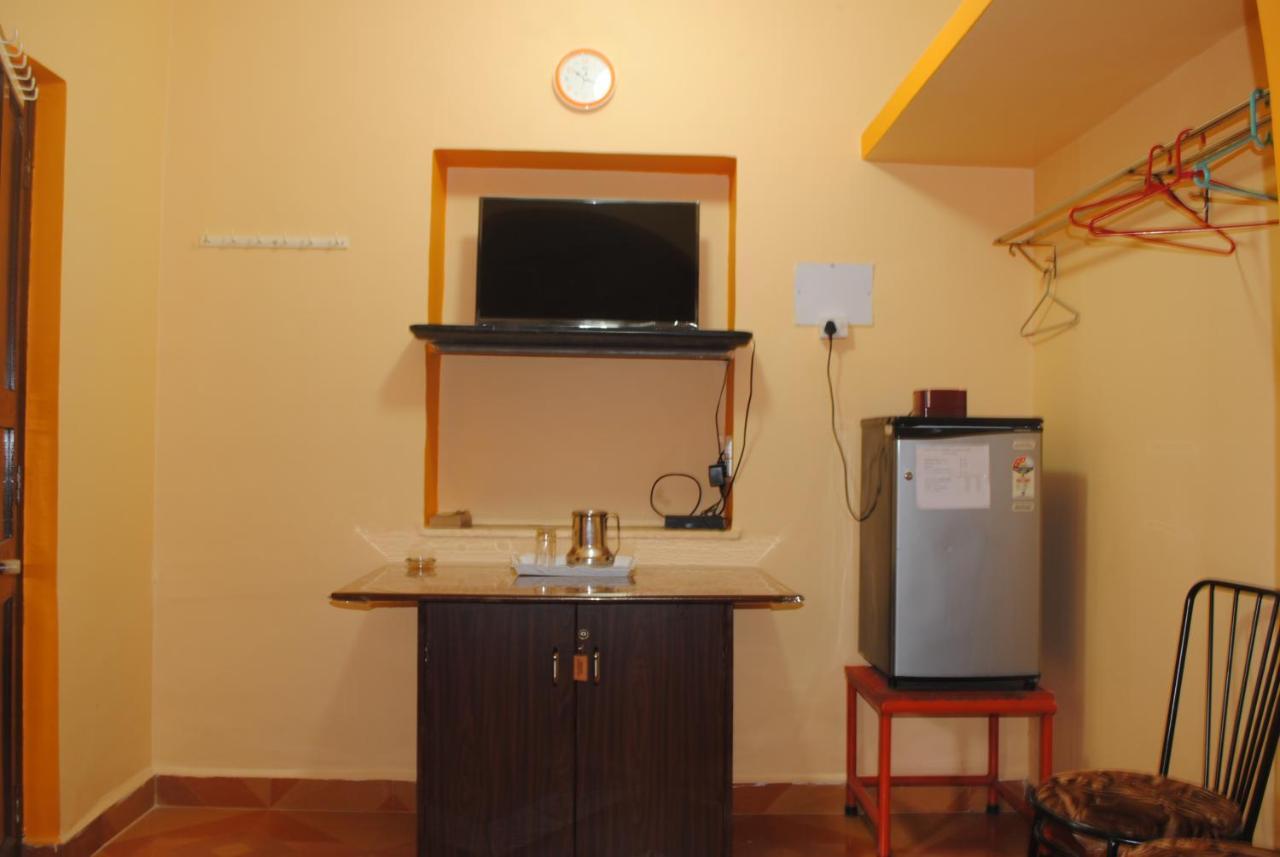 Joe And Marietta's Guest house